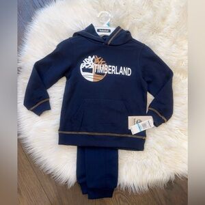 NWT Timberland 2 Piece Set With Navy Hoodie And Sweat Pants Set Boys Size 5